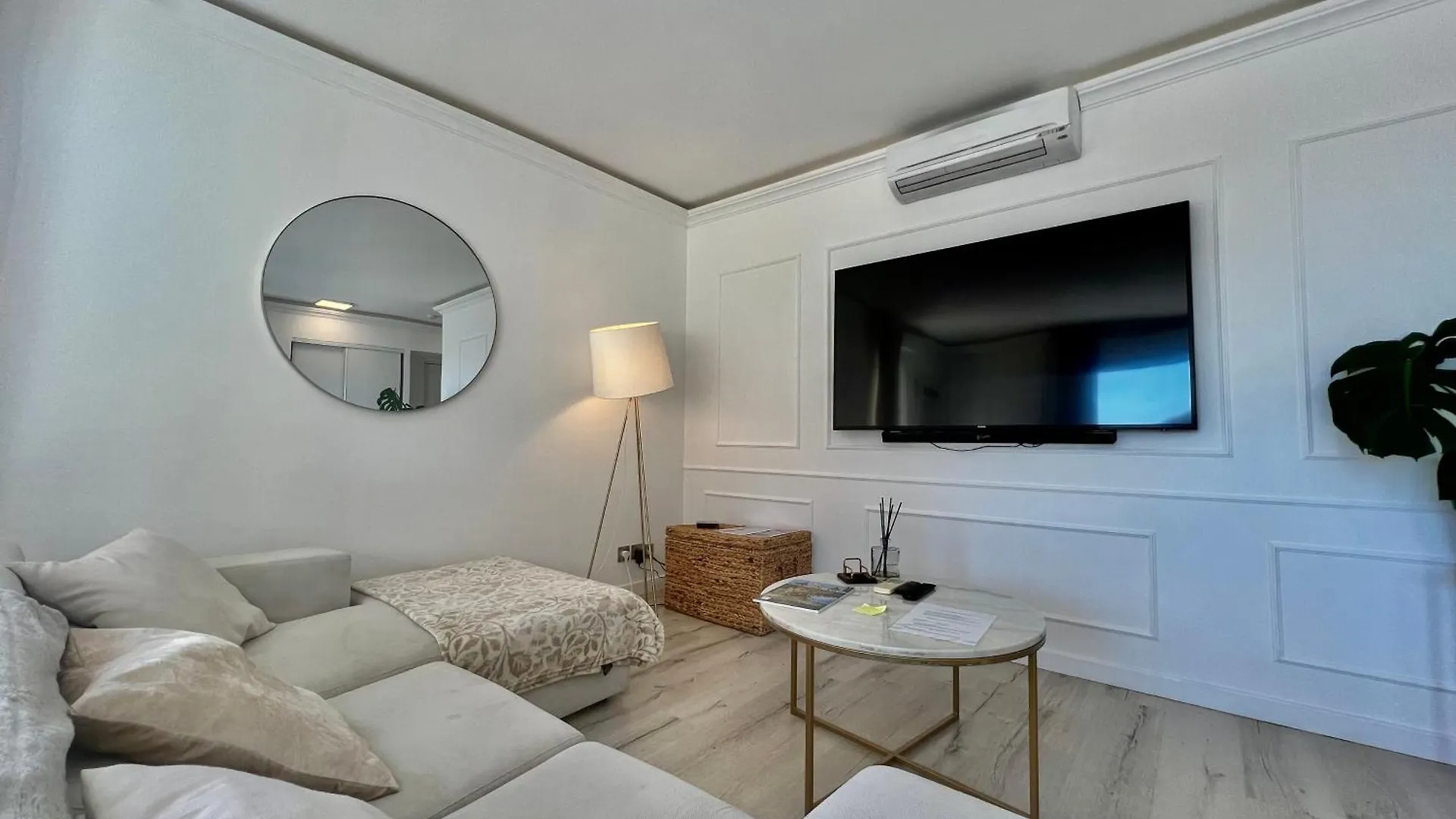 Penthouse Mc & Sea View -Parking Villa Beausoleil 0*,  France