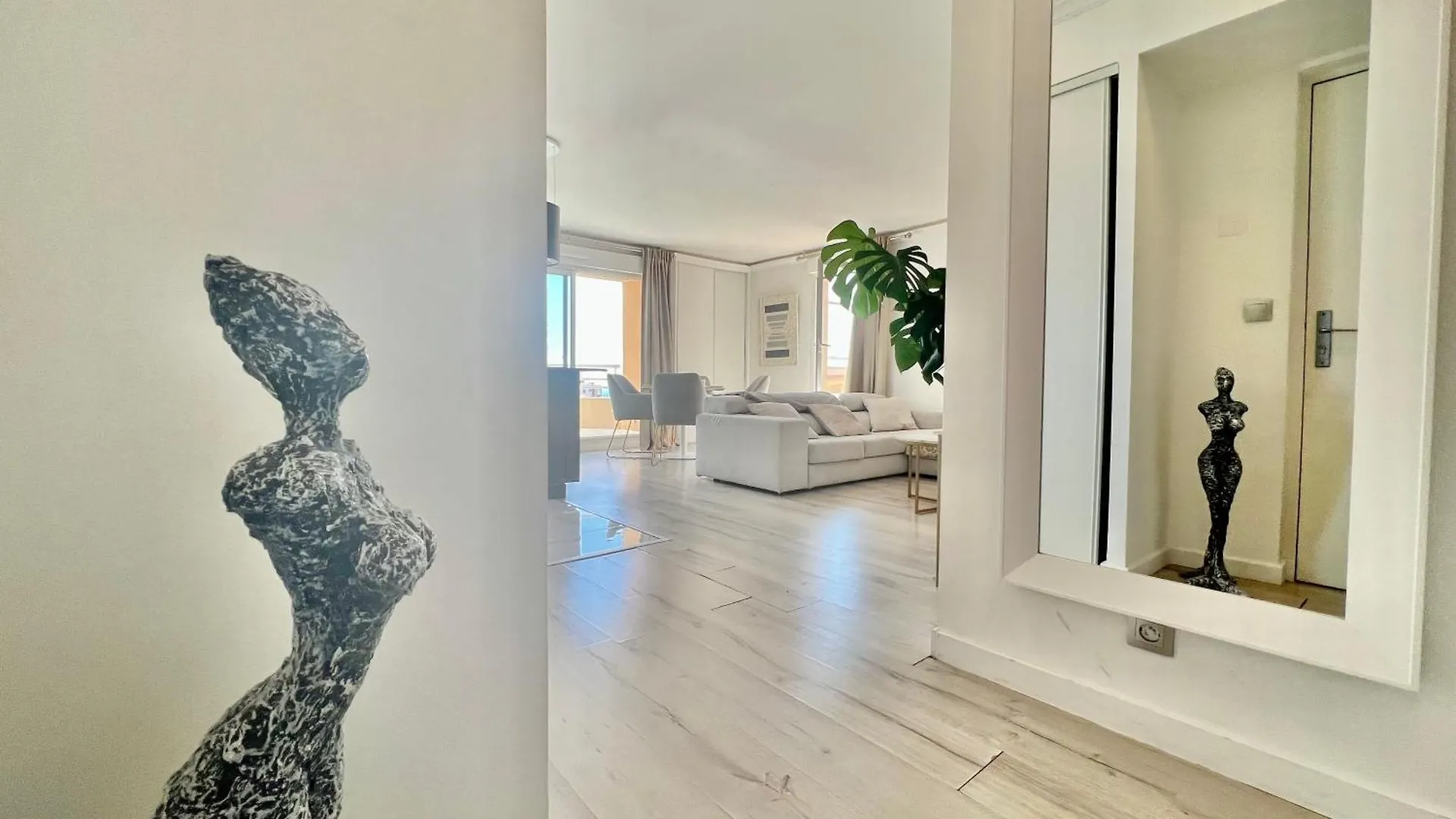 Penthouse Mc & Sea View -Parking Villa Beausoleil 0*,